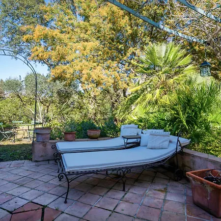 House With Garden & Jacuzzi Near Center Vakantiehuis Saint-Tropez
