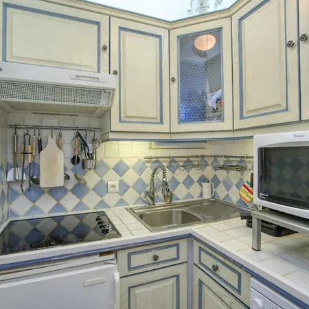 Vakantiehuis House With Garden & Jacuzzi Near Center Saint-Tropez